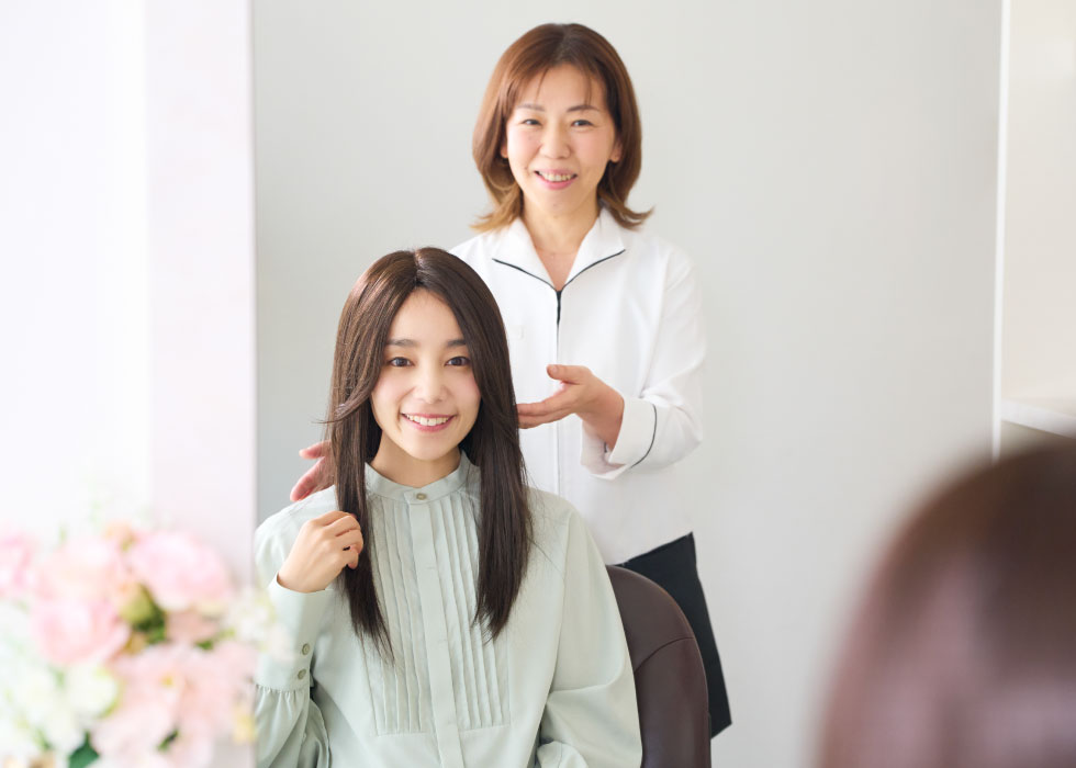 医療向けウィッグの専門店「スヴェンソン」が開発した
ウィッグ専用スプレー